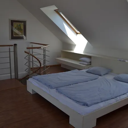 Large House With Parking, 30 Min To Prague Center Villa Uvaly  Exterior photo