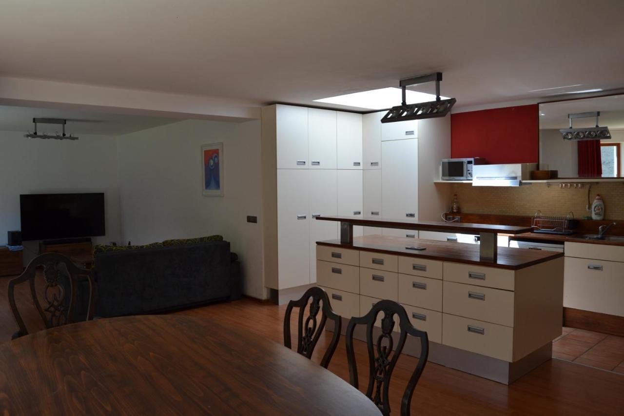 Large House With Parking, 30 Min To Prague Center Villa *